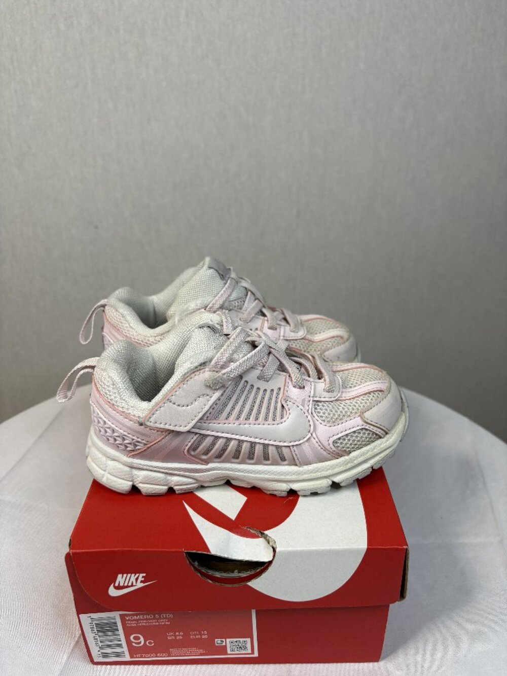 Toddler Nike Zoom Vomero, Size 9, Pink/White